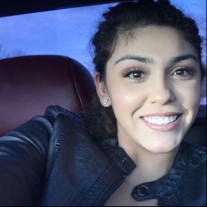 Meet your Posher, Karlaa